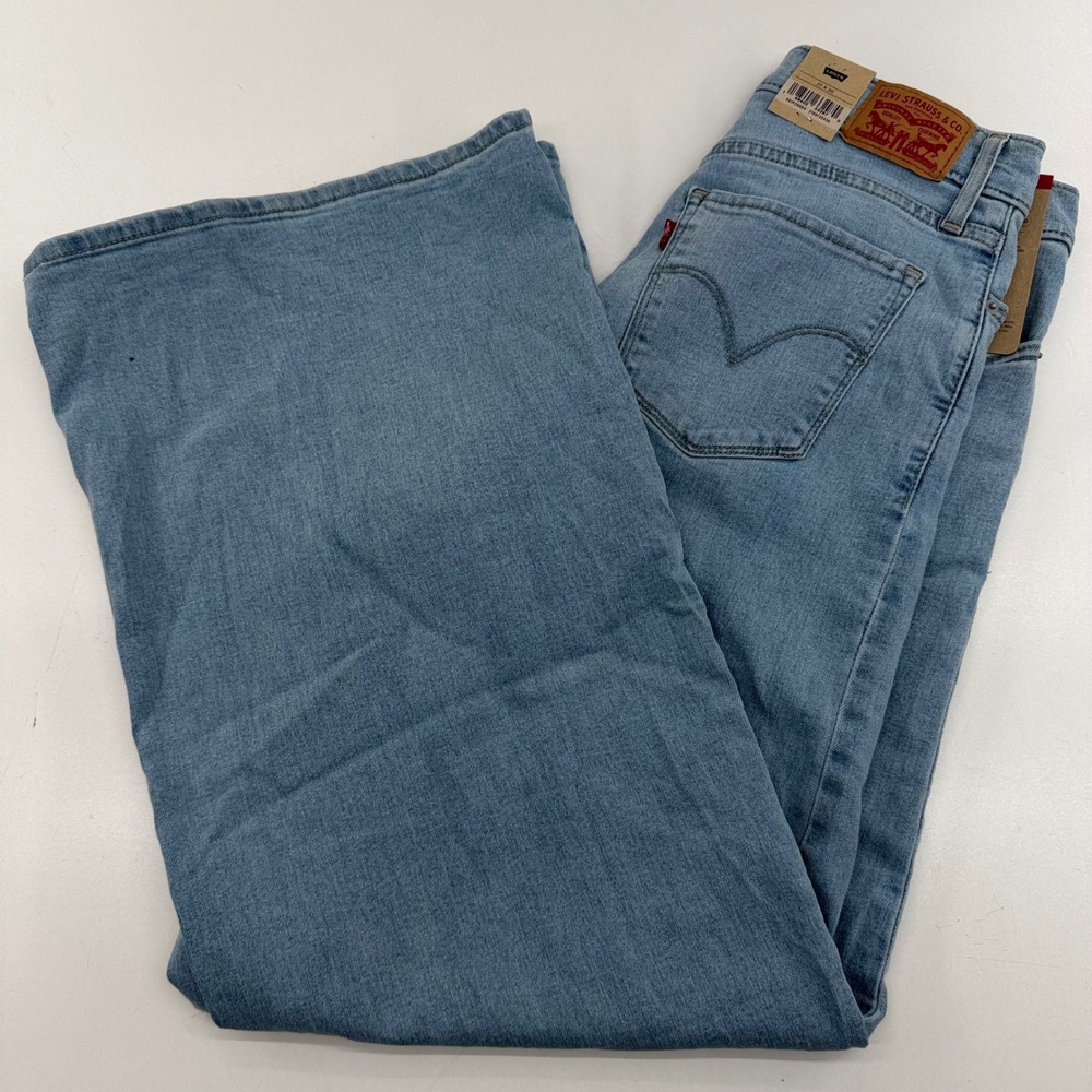 Levis 318 Shaping Wide Leg Jeans Light Wash Blue Stellar Stretch 27x30 NEW